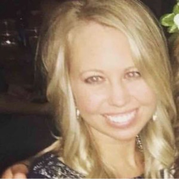 Meet your posher, Brittany - Picture 1 of 1